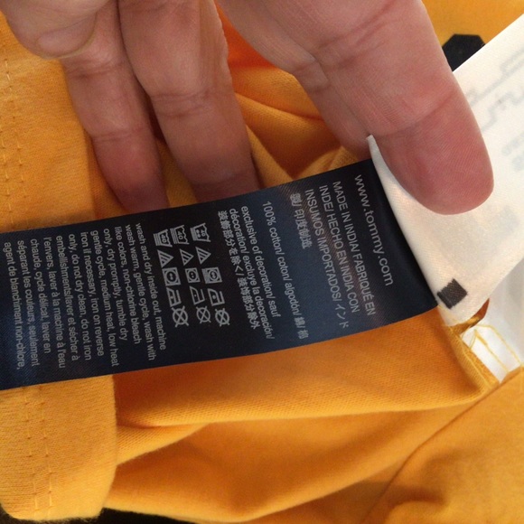 Tommy Hilfiger Logo Tee in yellow-size Small - Picture 8 of 10